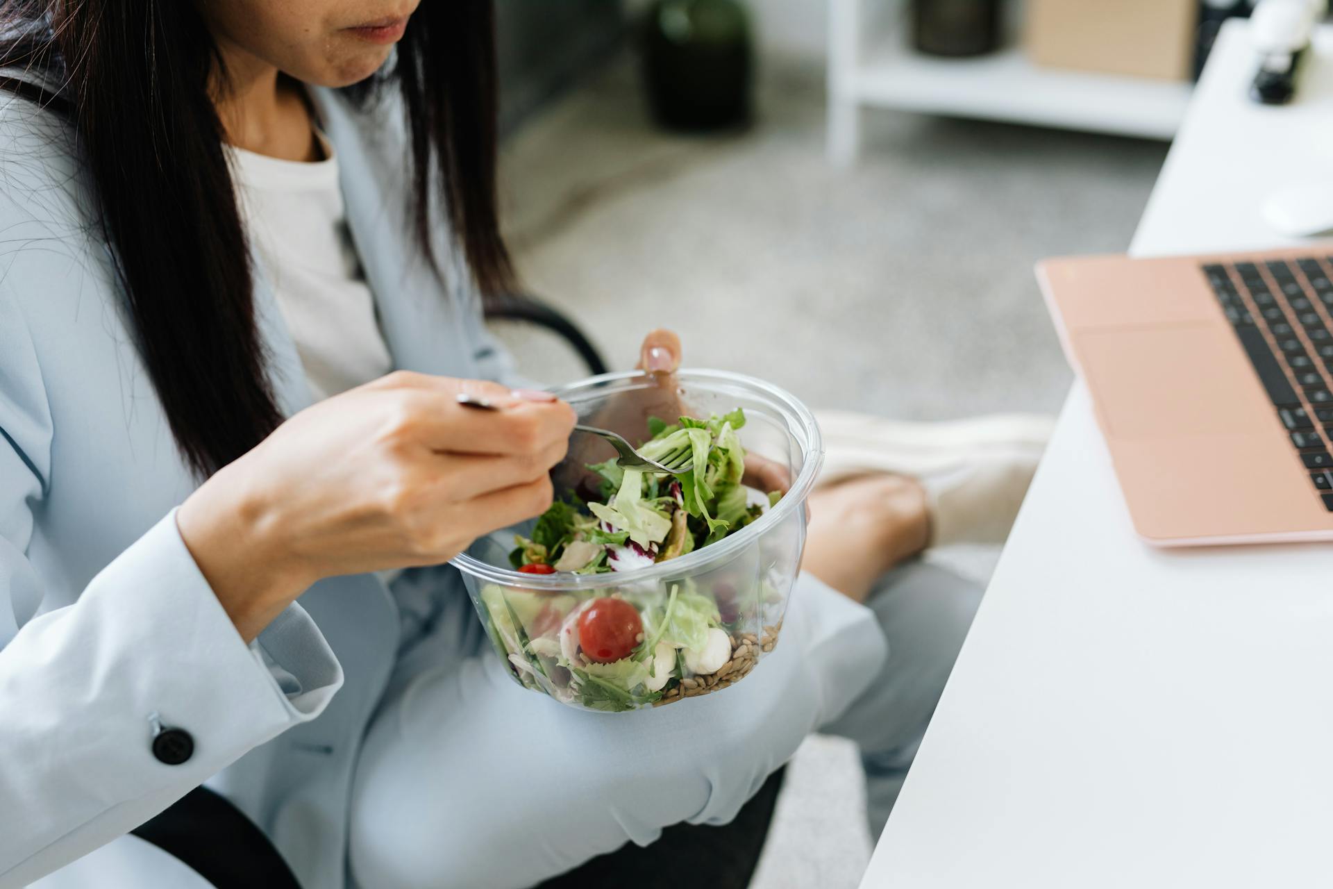 Tickets restaurant en télétravail : vos droits expliqués simplement